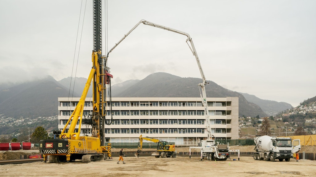 Tenero, nuova piscina coperta